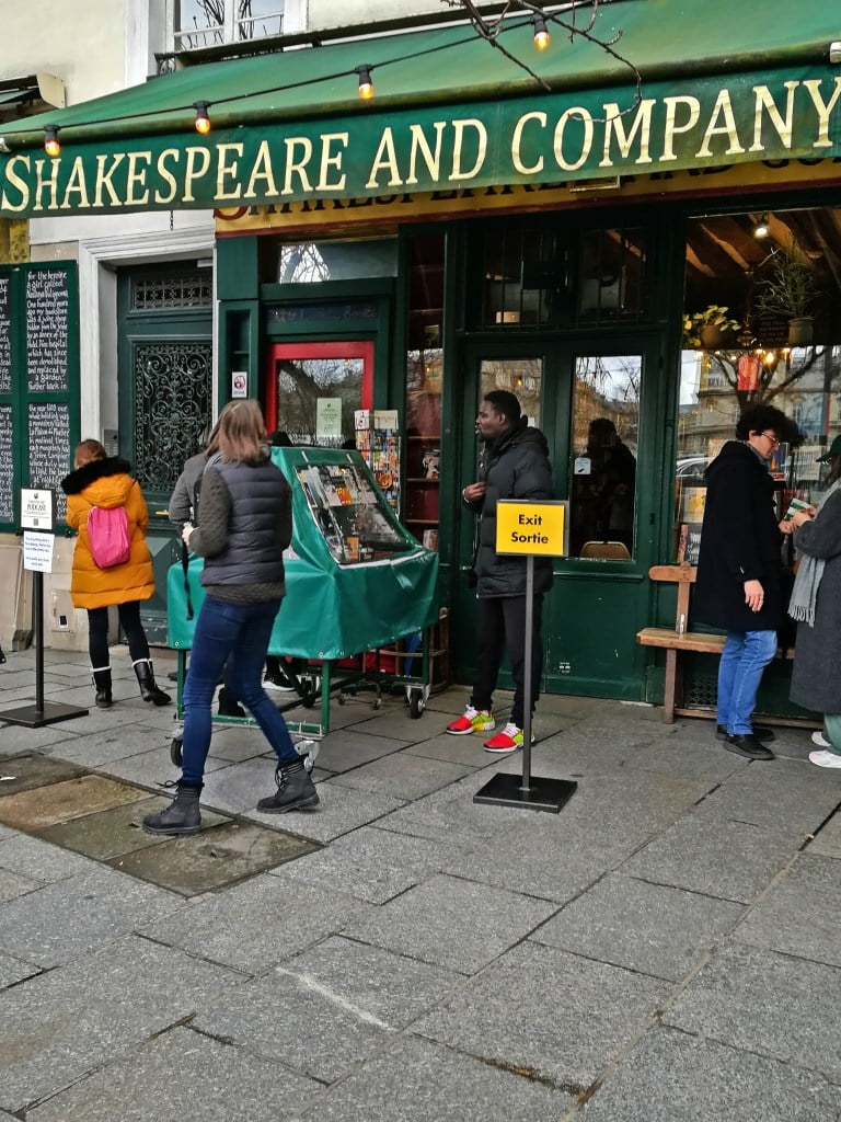 Queue outside Shakespeare and Company in Paris. Paris literary tour