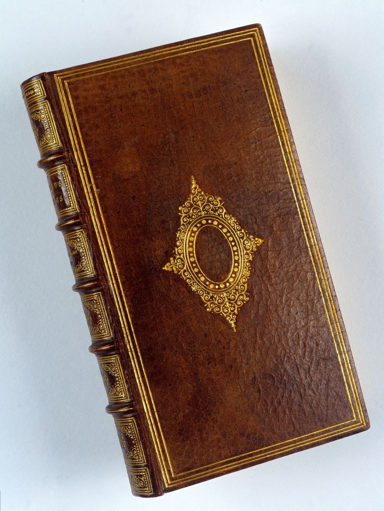 Bouland had acquired the piece of human skin while a medical student, from the body of a woman who had died in the hospital in Metz, which was then used to bind a book.